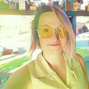 Meet your Posher, Savina